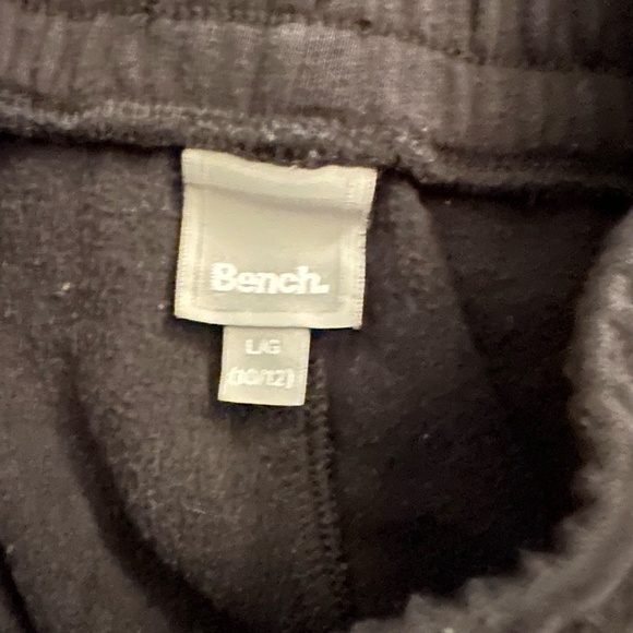 Bench sweats - Picture 3 of 3
